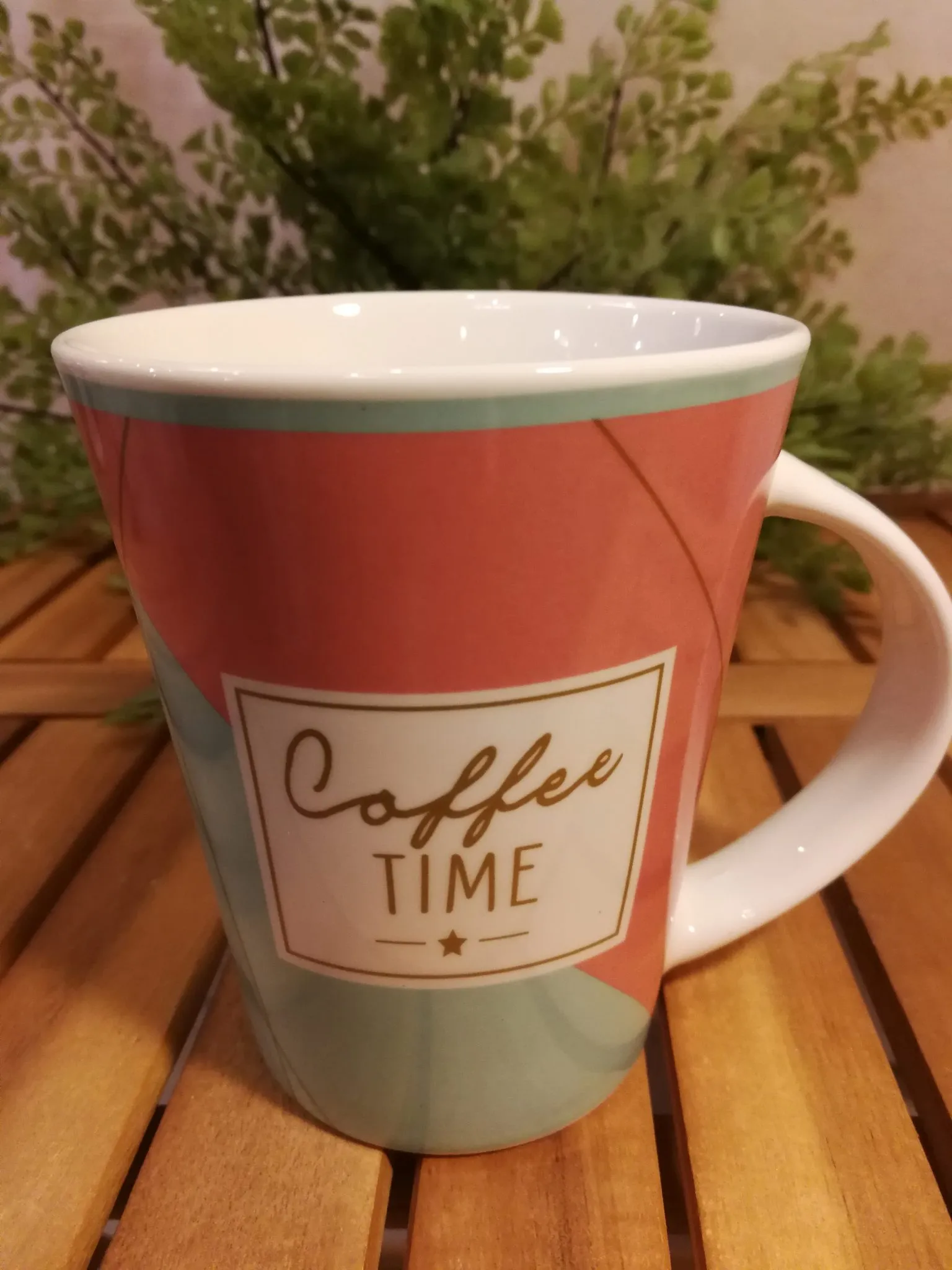 Mug porcelaine moderne dimensions 12 x 9 x 11 cm 350 ml